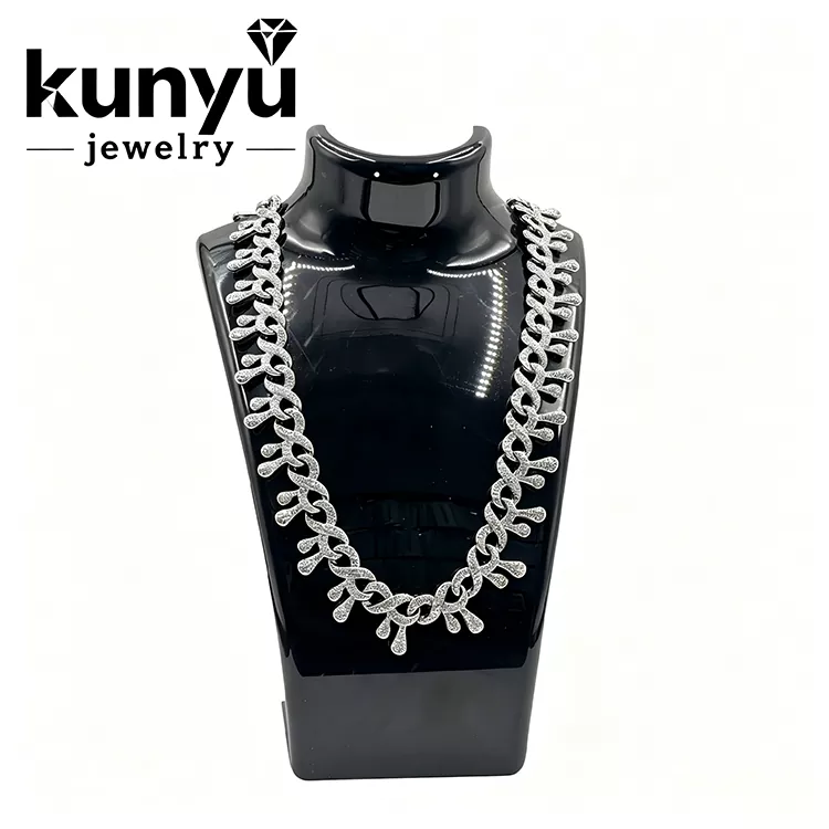 Collana cubana con aspetto diamante Collana cubana con aspetto diamante