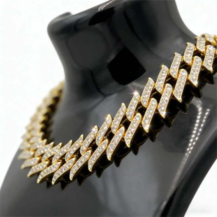 Collana Hip Hop ghiacciata