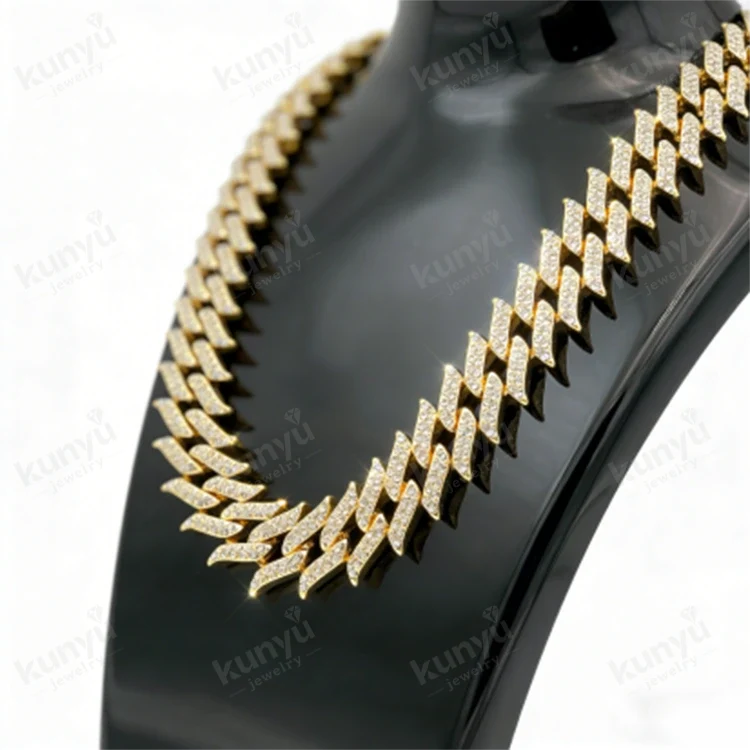 Collana Hip Hop ghiacciata