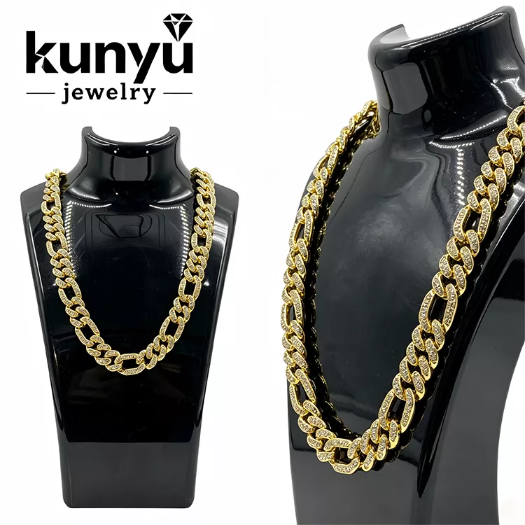 Collana Hip Hop ghiacciata
