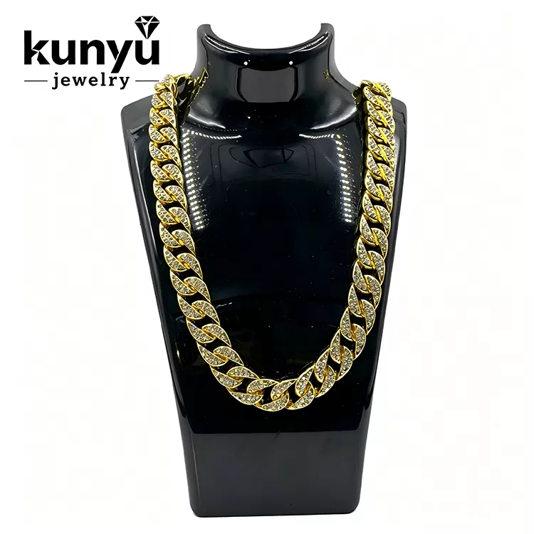 Collana Hip Hop ghiacciata